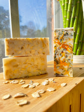 Load image into Gallery viewer, Oatmeal &amp; Honey Soap
